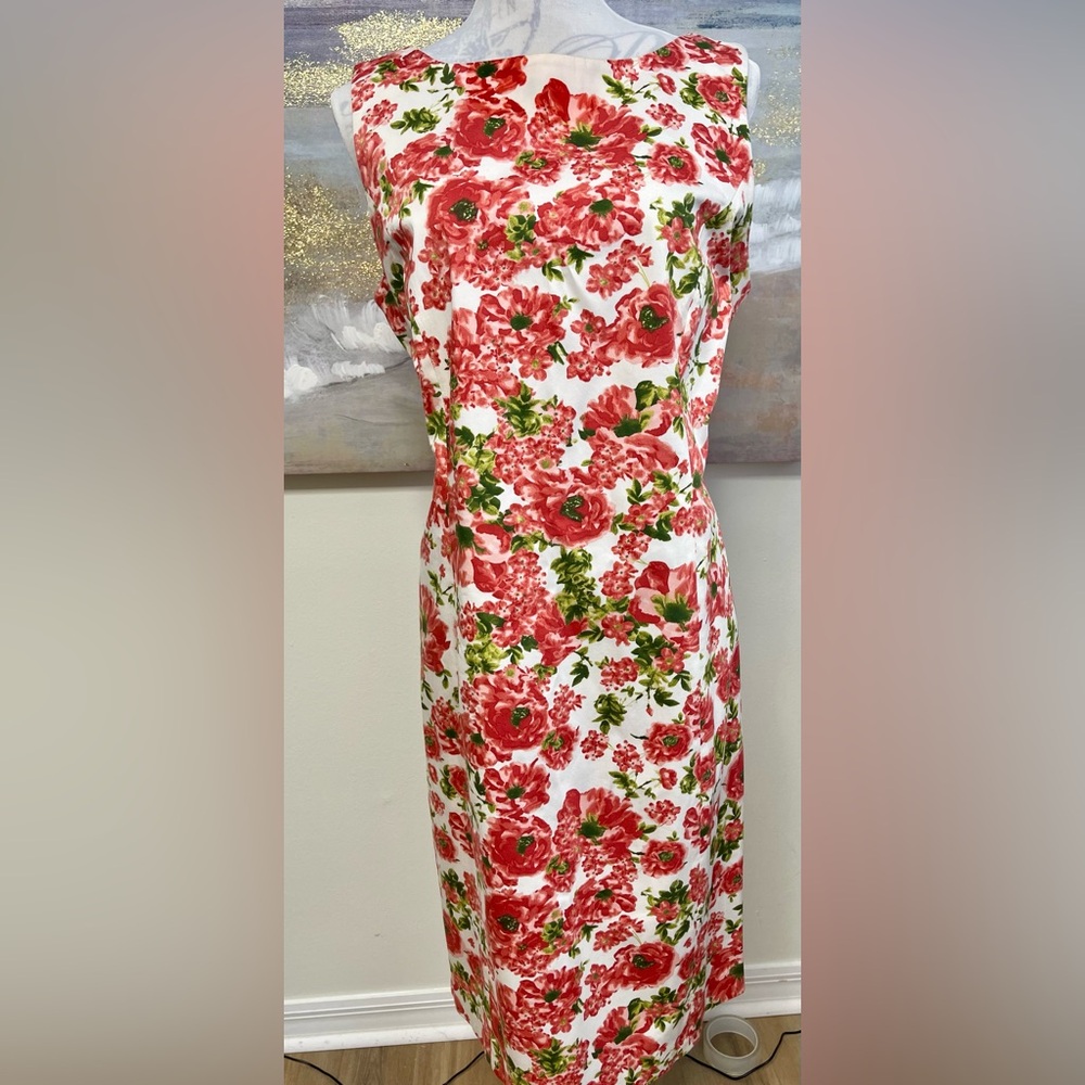 TALBOTS Casual Dress, Shift , Round neck, zipper back, Red Flower Print Size 14 - Picture 2 of 11